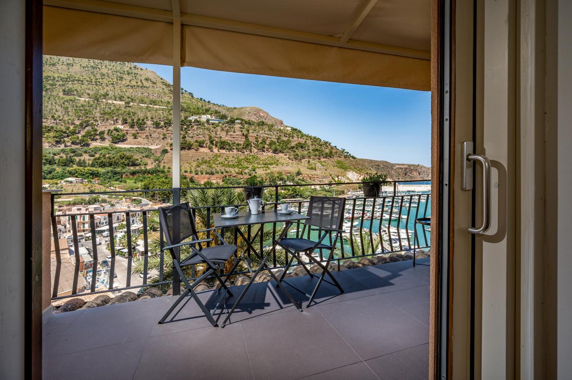 קאסטלמארה דל גולפו Suite Altamarea "Sea View Studios" מראה חיצוני תמונה